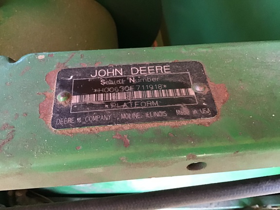 2005 John Deere 630F Header Combine