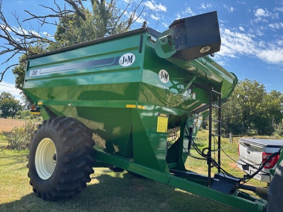 2016 J&M 750-18 Grain Cart