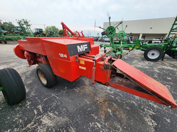 1976 Massey Ferguson MF124 Baler/Square