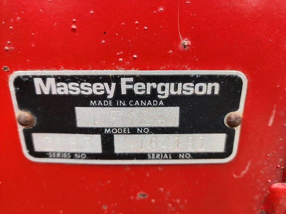 1976 Massey Ferguson MF124 Baler/Square