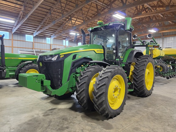 2022 John Deere 8R 340 Tractor