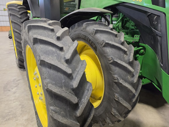 2022 John Deere 8R 340 Tractor