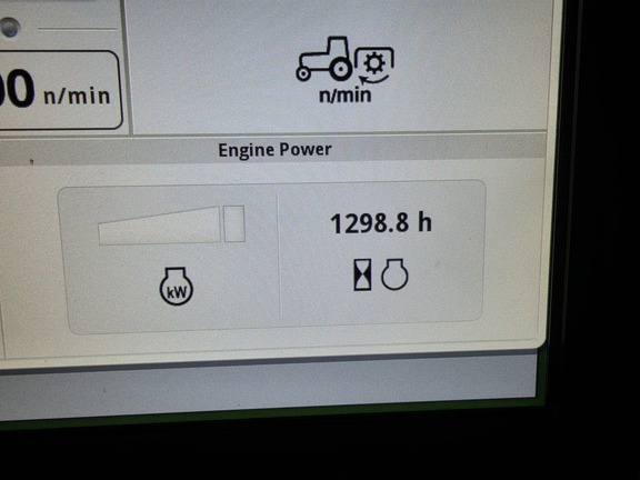2022 John Deere 8R 340 Tractor