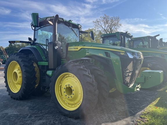 2022 John Deere 8R 340 Tractor