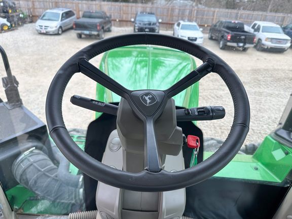 2025 John Deere 9R 440 Tractor 4WD