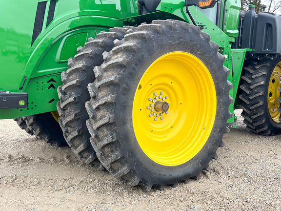 2025 John Deere 9R 440 Tractor 4WD