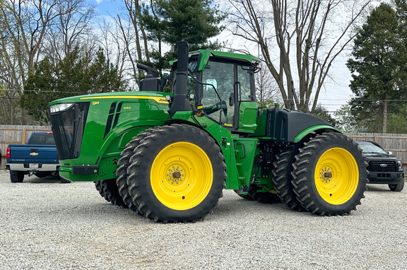 2025 John Deere 9R 440 Tractor 4WD
