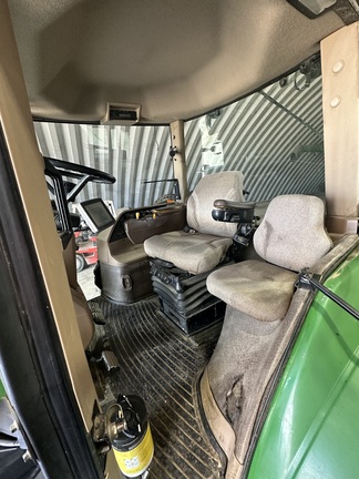 2004 John Deere 8420 Tractor