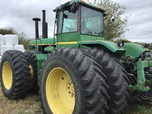 1981 John Deere 8640 Tractor 4WD