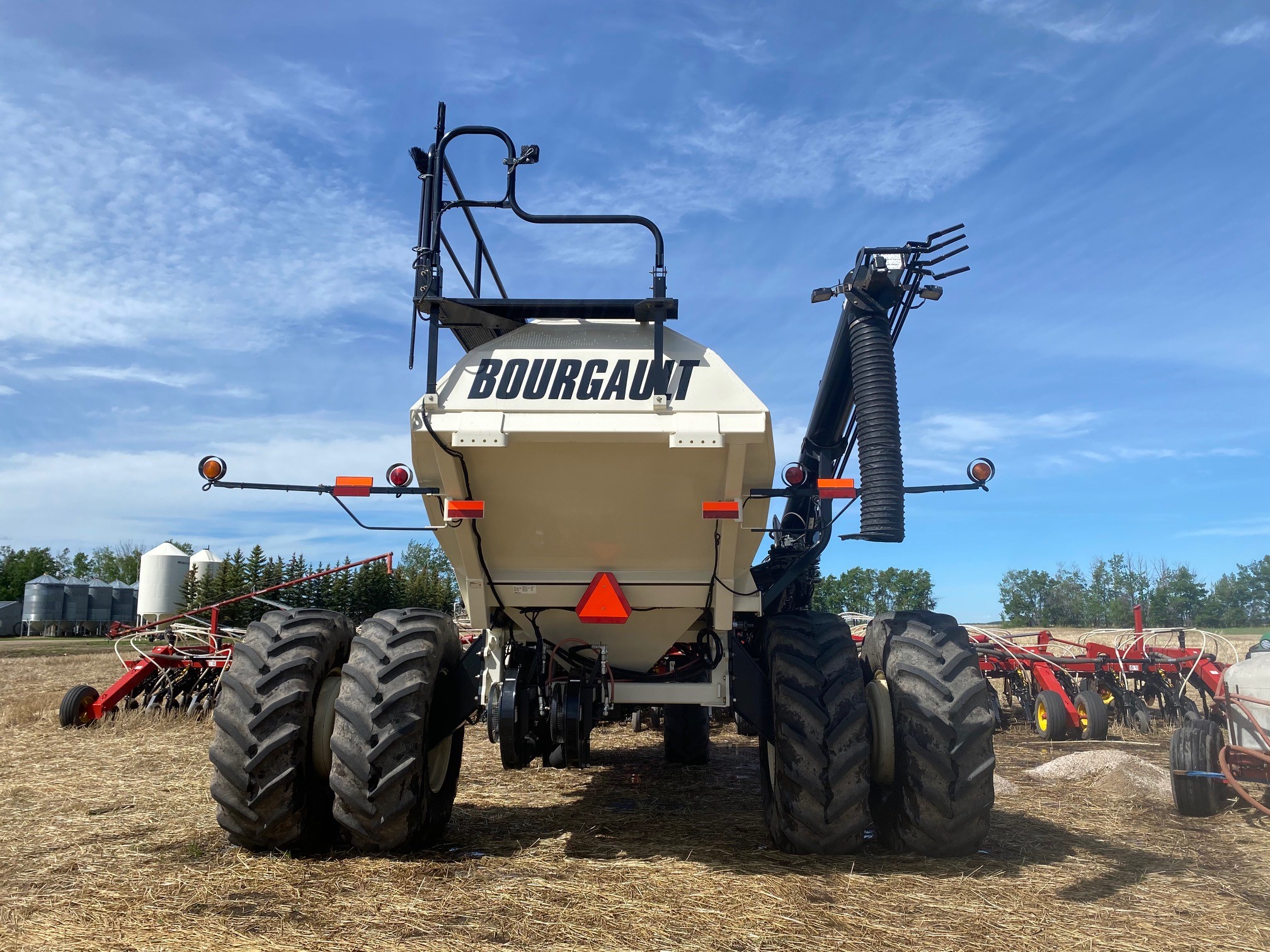 2012 Bourgault 6550ST Air Tank/Cart for sale in Beaverlodge, AB