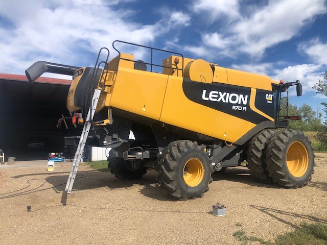 2008 CLAAS 570R Combine