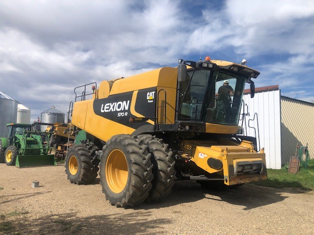 2008 CLAAS 570R Combine