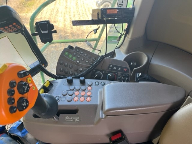 2017 John Deere S680 Combine