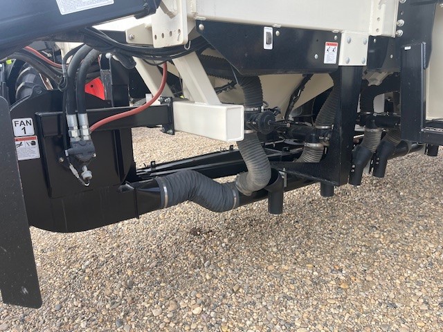 2018 Bourgault 7550 Air Tank/Cart