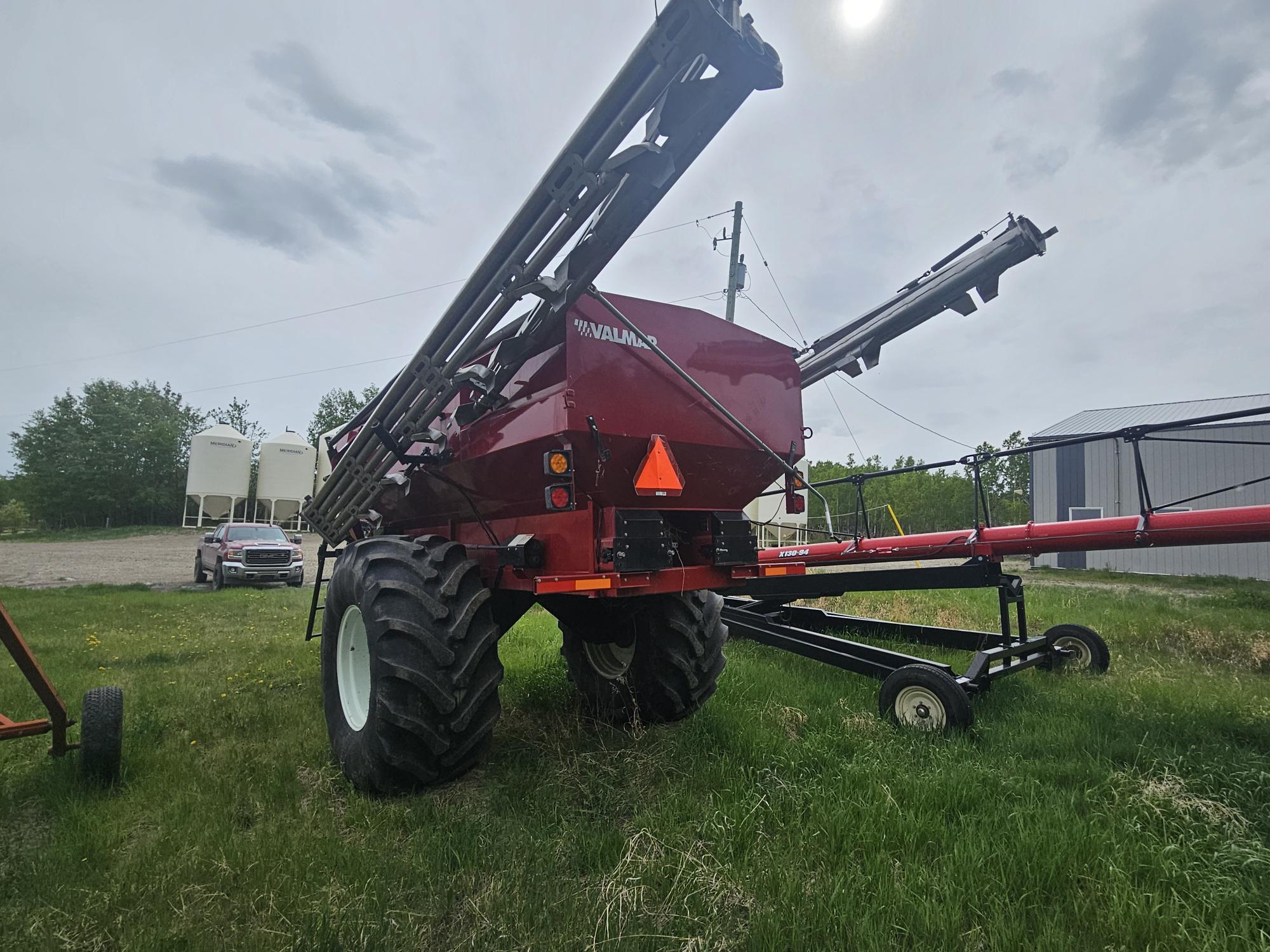 2016 Salford Valmar 8611 Applicator