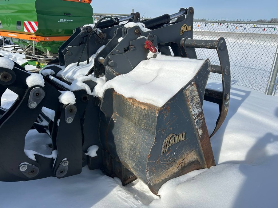 AMI Attachments MGL 150 Grapple Bucket