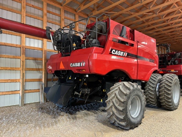 2017 Case IH 8240 Combine