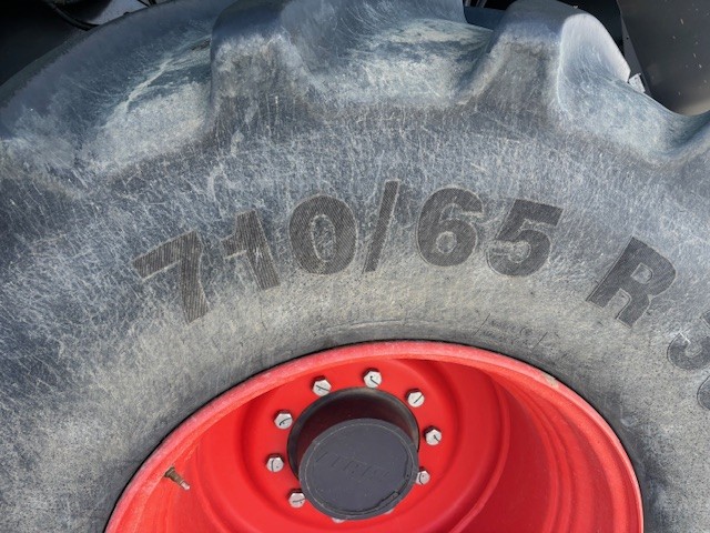 2023 CLAAS 8700 Combine