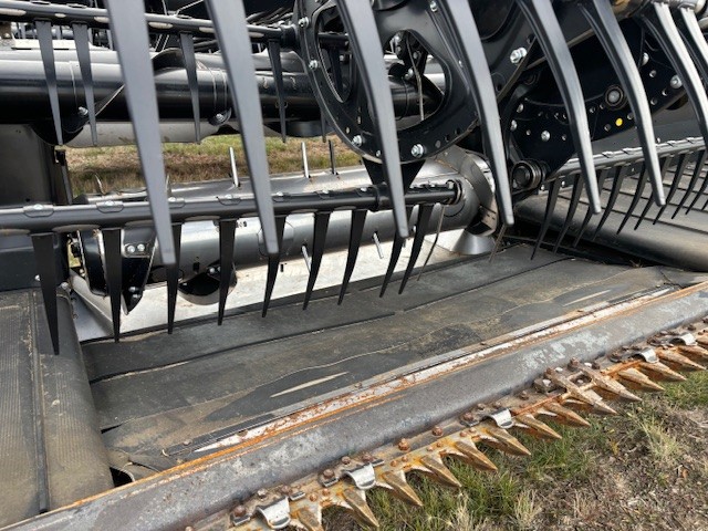 2018 MacDon FD140 Header Combine