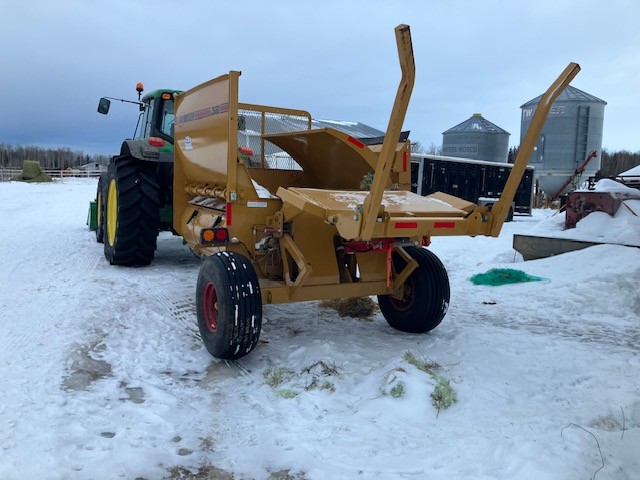 2017 Haybuster 2660 Bale Processor