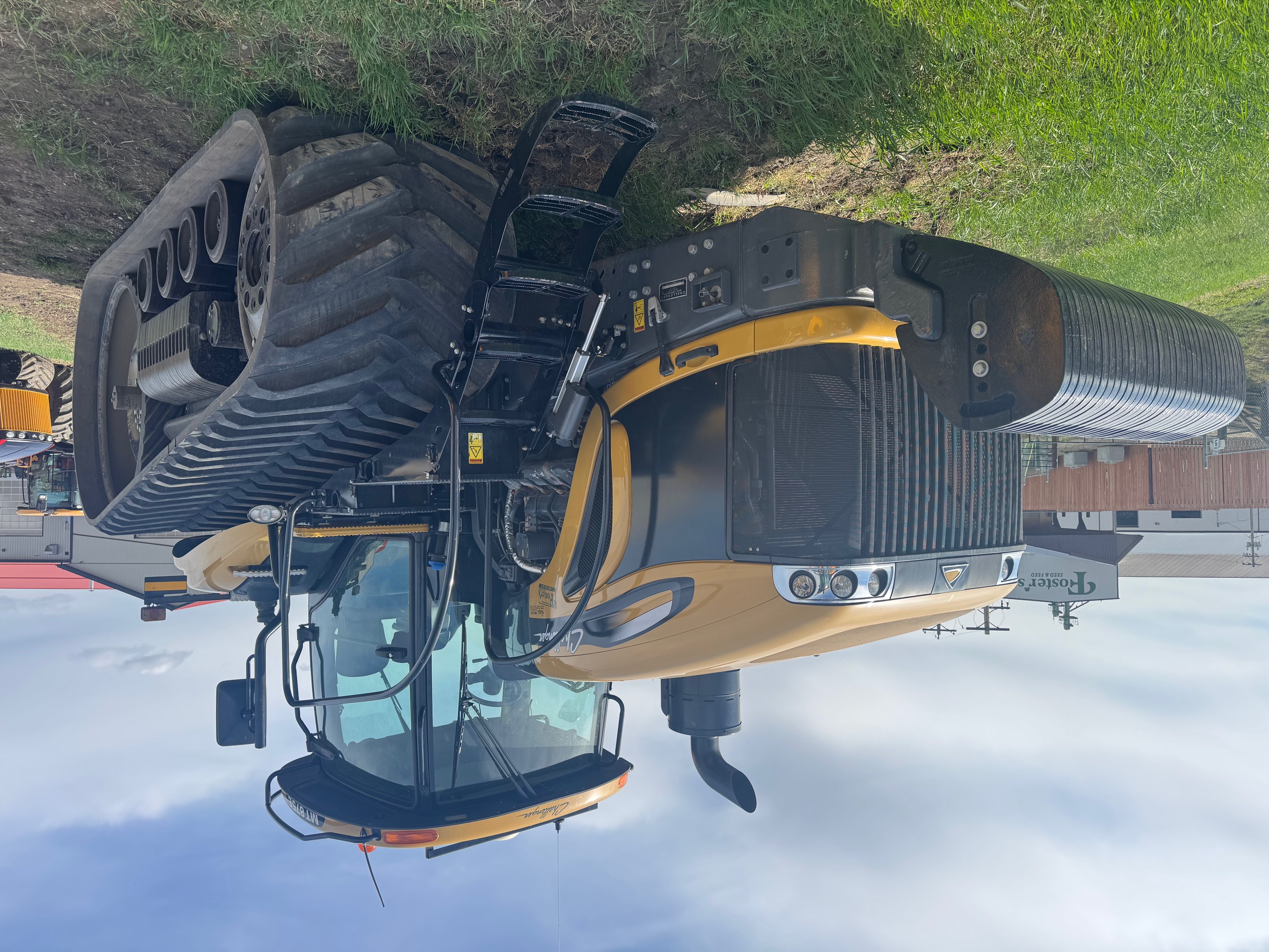 2016 Challenger MT875E Tractor