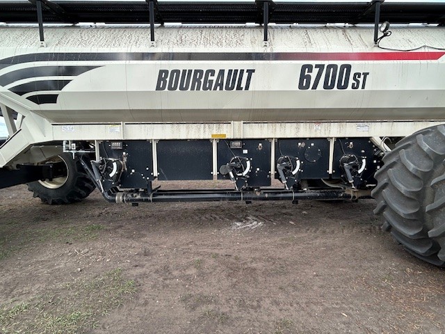 2012 Bourgault 3320-76 Air Drill