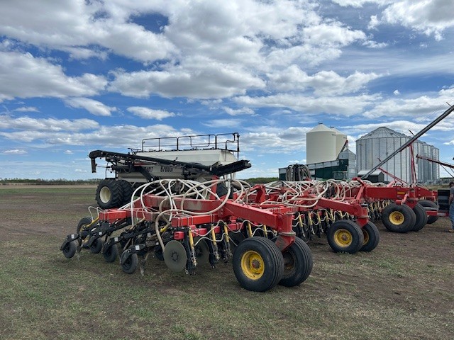 2012 Bourgault 3320-76 Air Drill