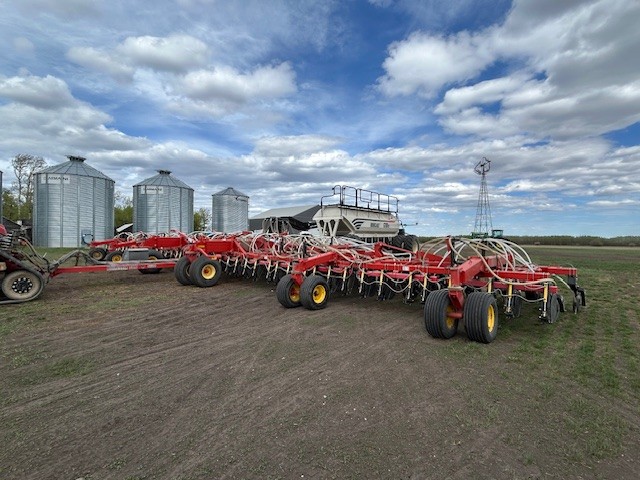 2012 Bourgault 3320-76 Air Drill