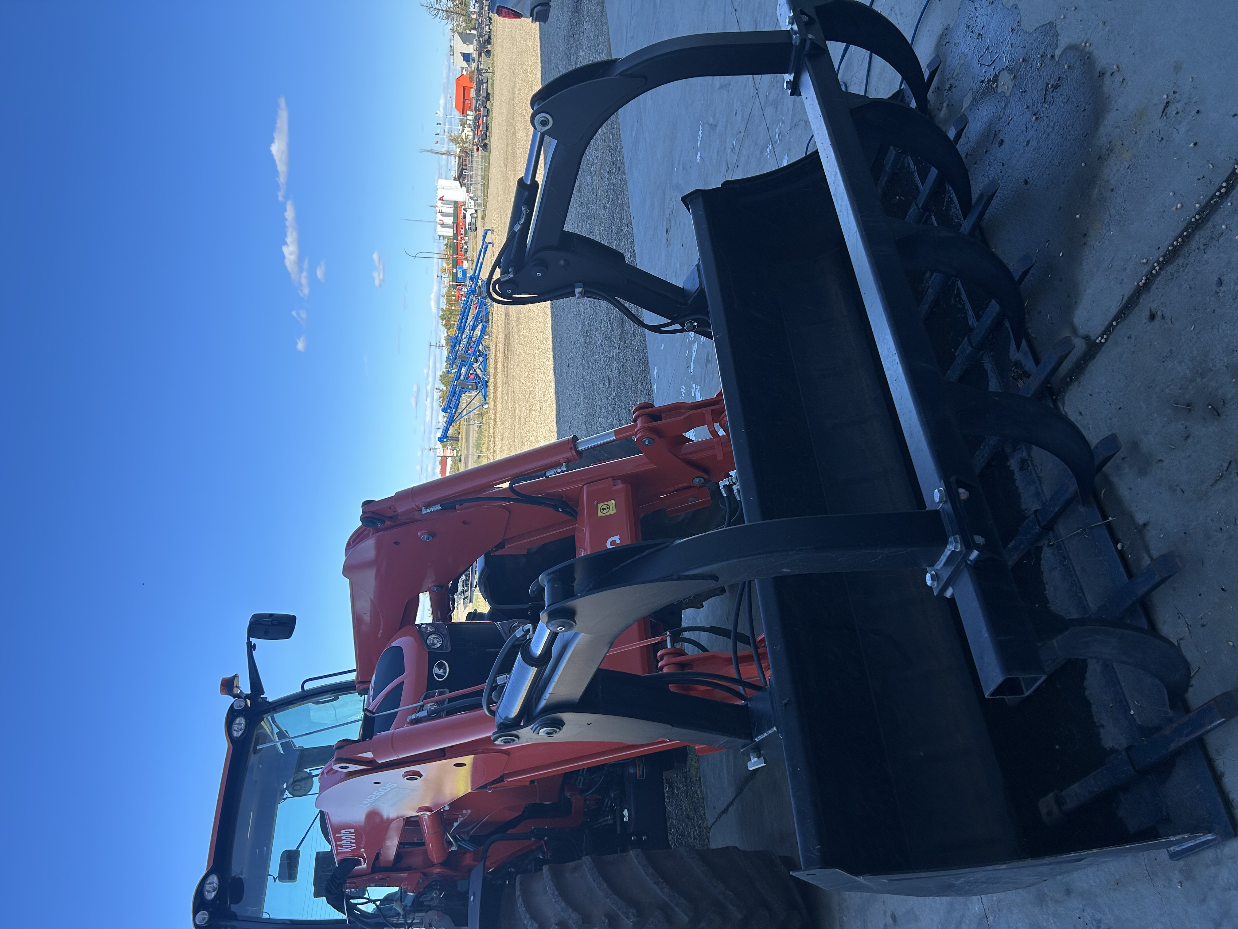 2022 Kubota M7-172 Tractor