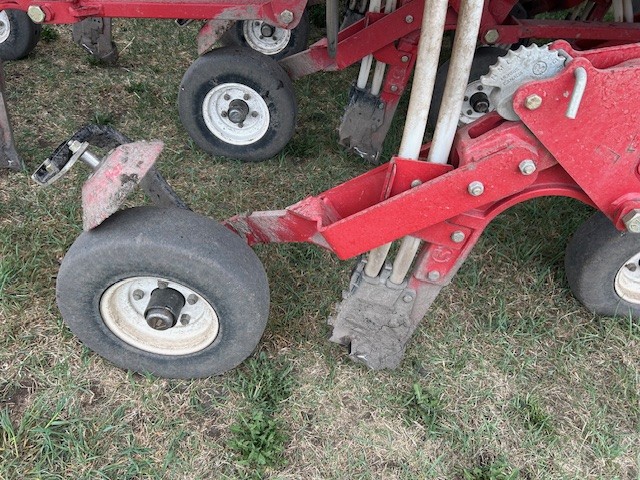 2016 Morris C2 CONTOUR Air Drill