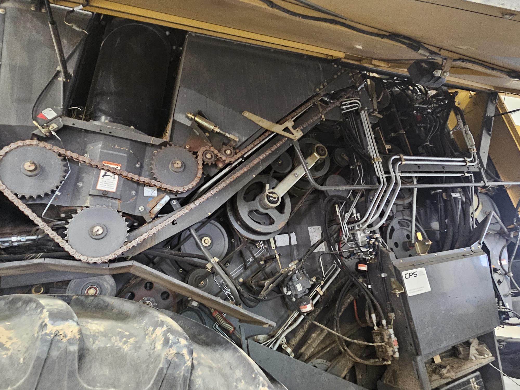 2013 CLAAS 670 Combine