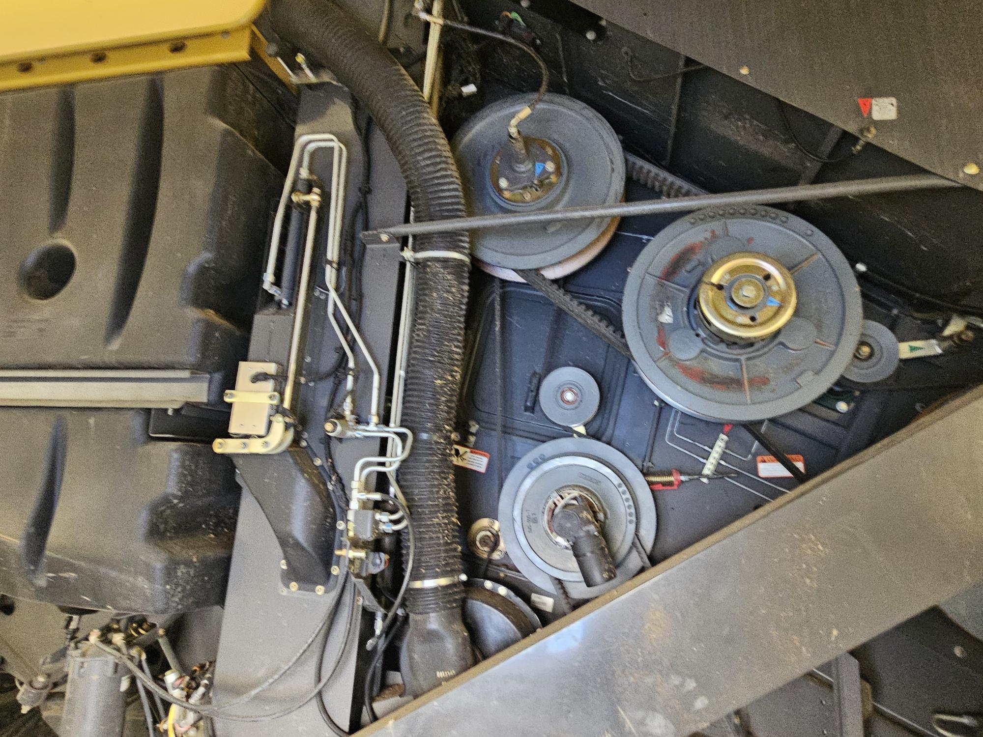 2013 CLAAS 670 Combine