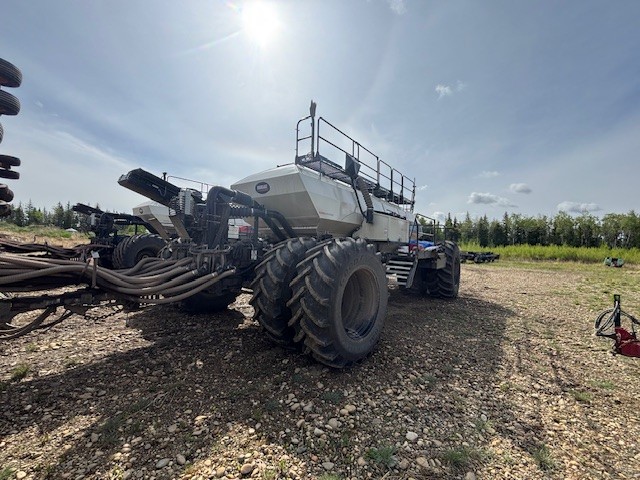 2022 Bourgault 3335 Air Drill