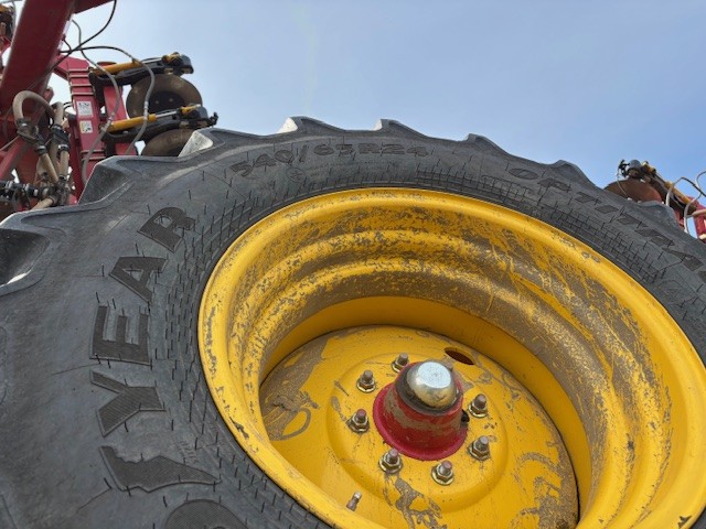 2022 Bourgault 3335 Air Drill