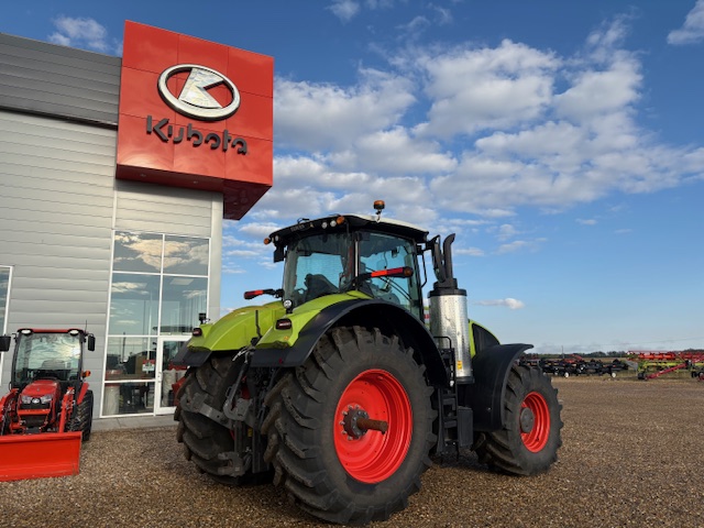 2023 CLAAS Axion 920 Tractor