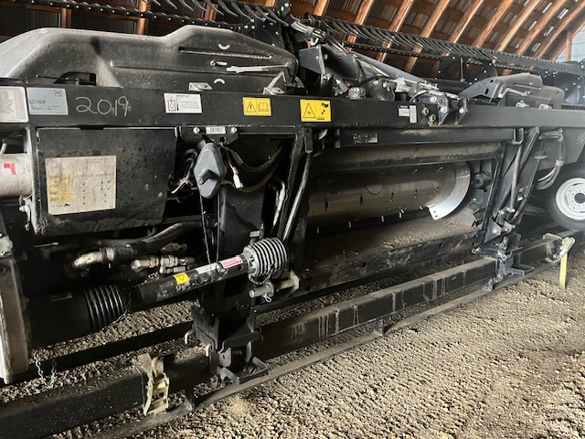 2019 MacDon FD135 Header Combine