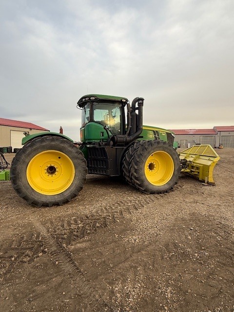 2012 John Deere 9560R Tractor