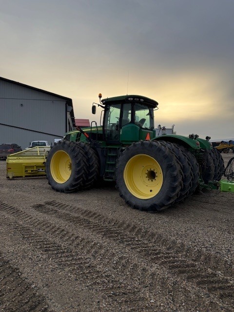 2012 John Deere 9560R Tractor
