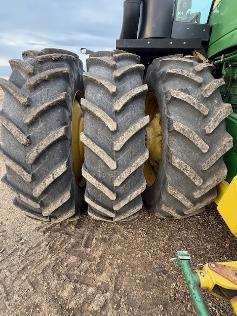 2012 John Deere 9560R Tractor