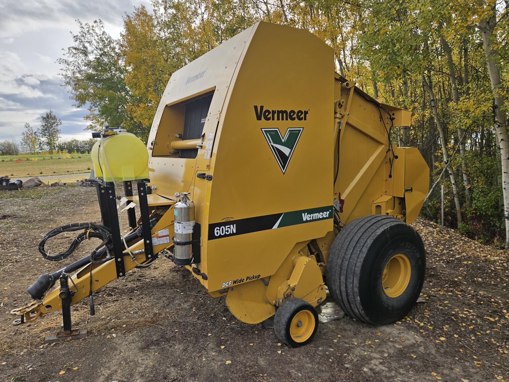 2012 Vermeer 605N Baler/Round