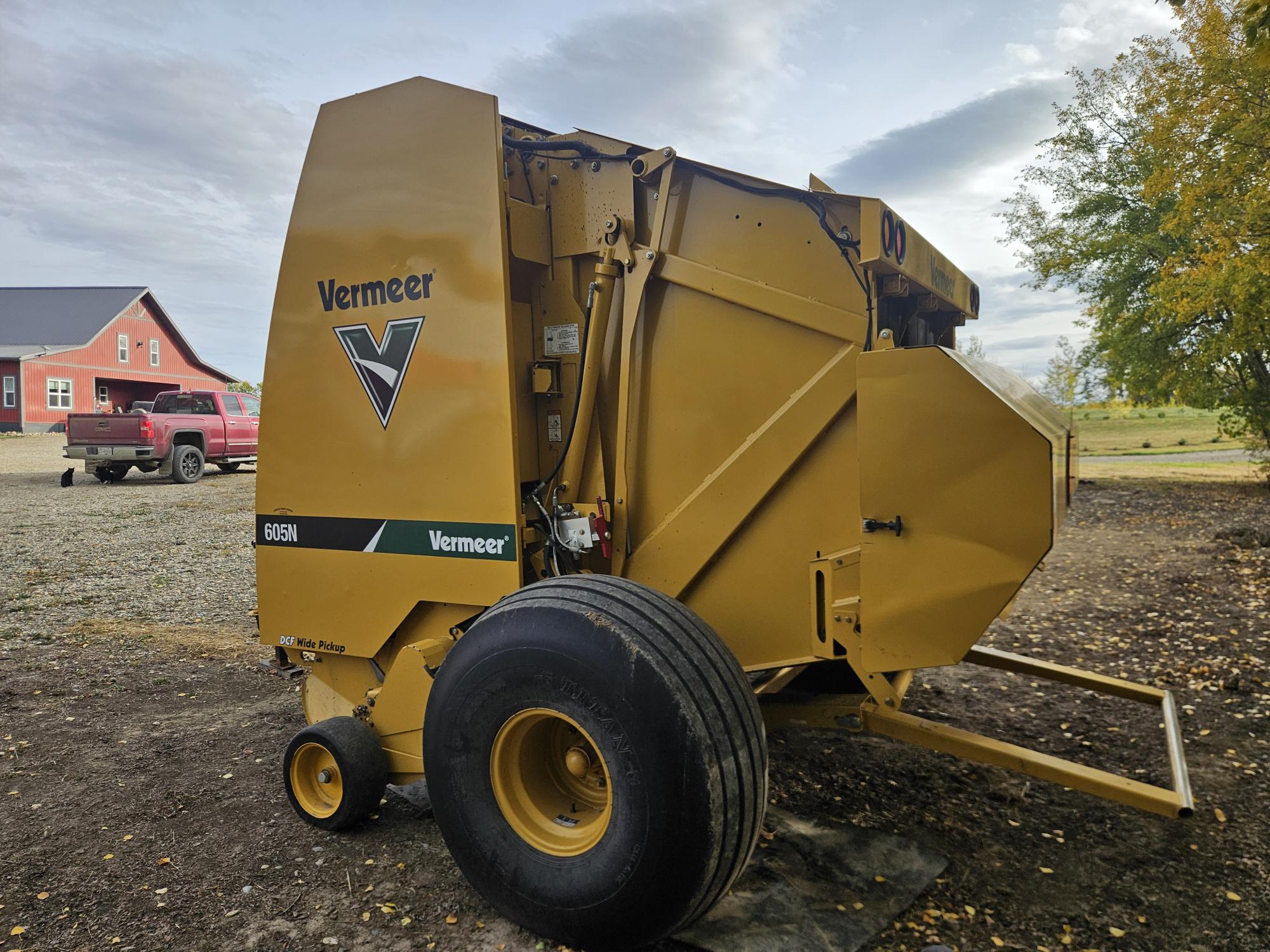 2012 Vermeer 605N Baler/Round