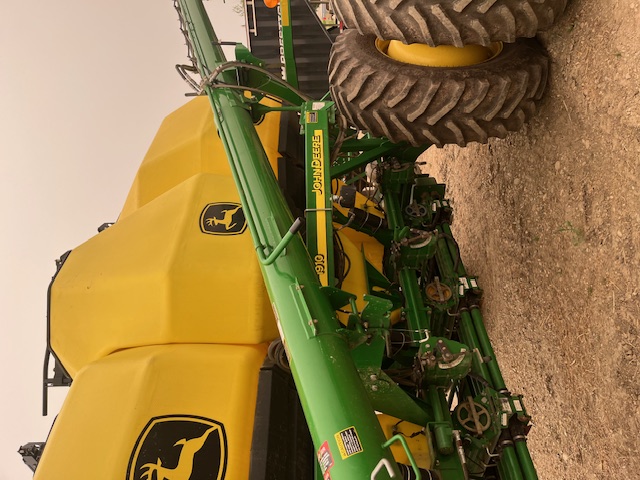 2012 John Deere 1870 Air Seeder