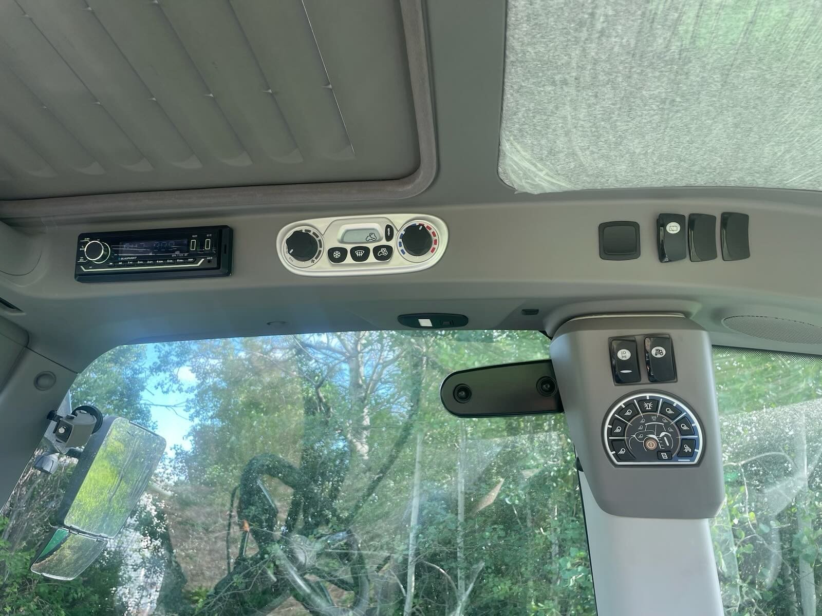 2023 Deutz-Fahr 6165 Tractor