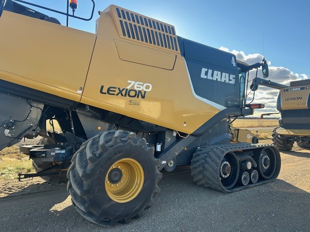 2011 CLAAS 760TT Combine