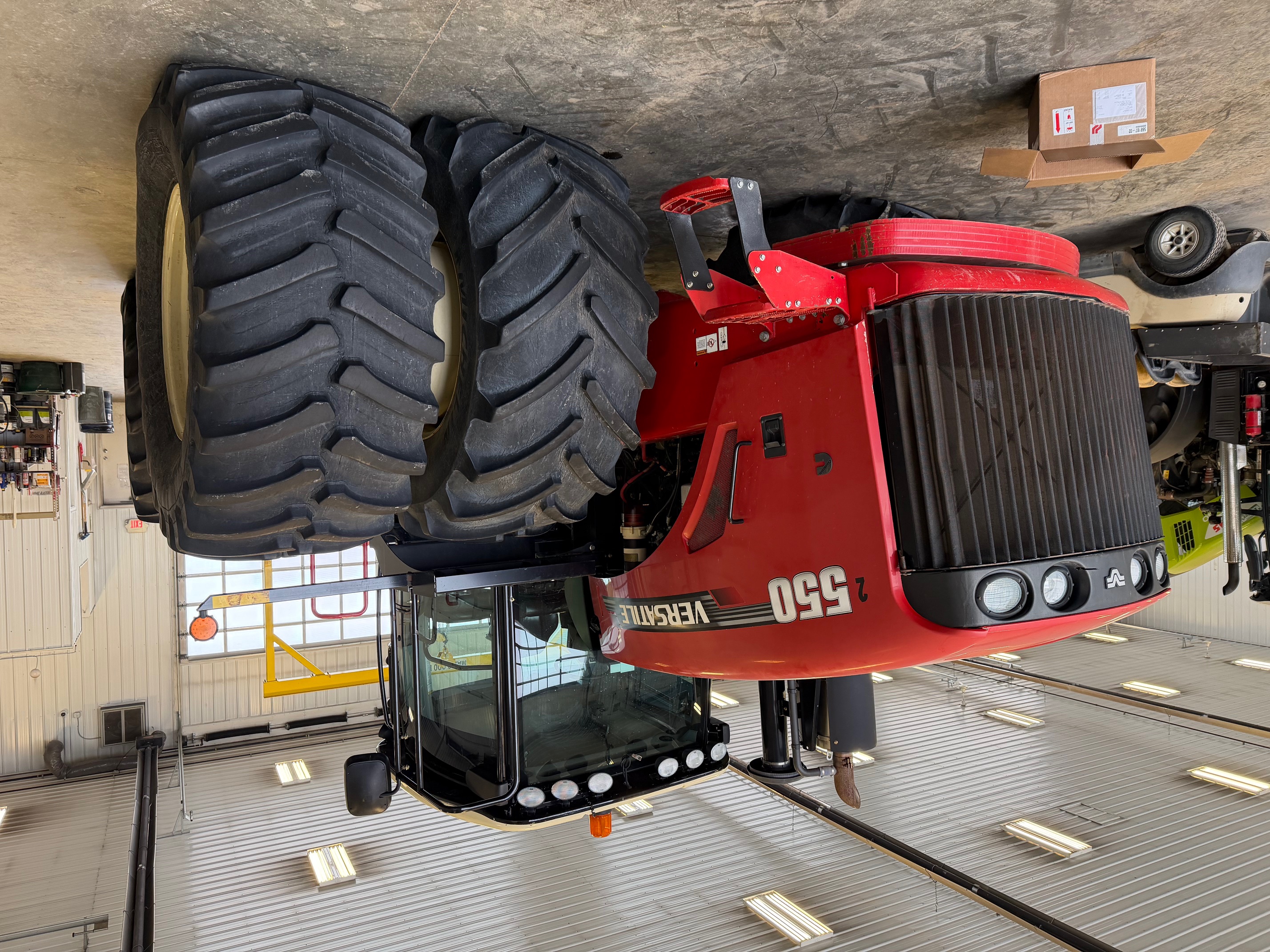 2013 Versatile 550 Tractor