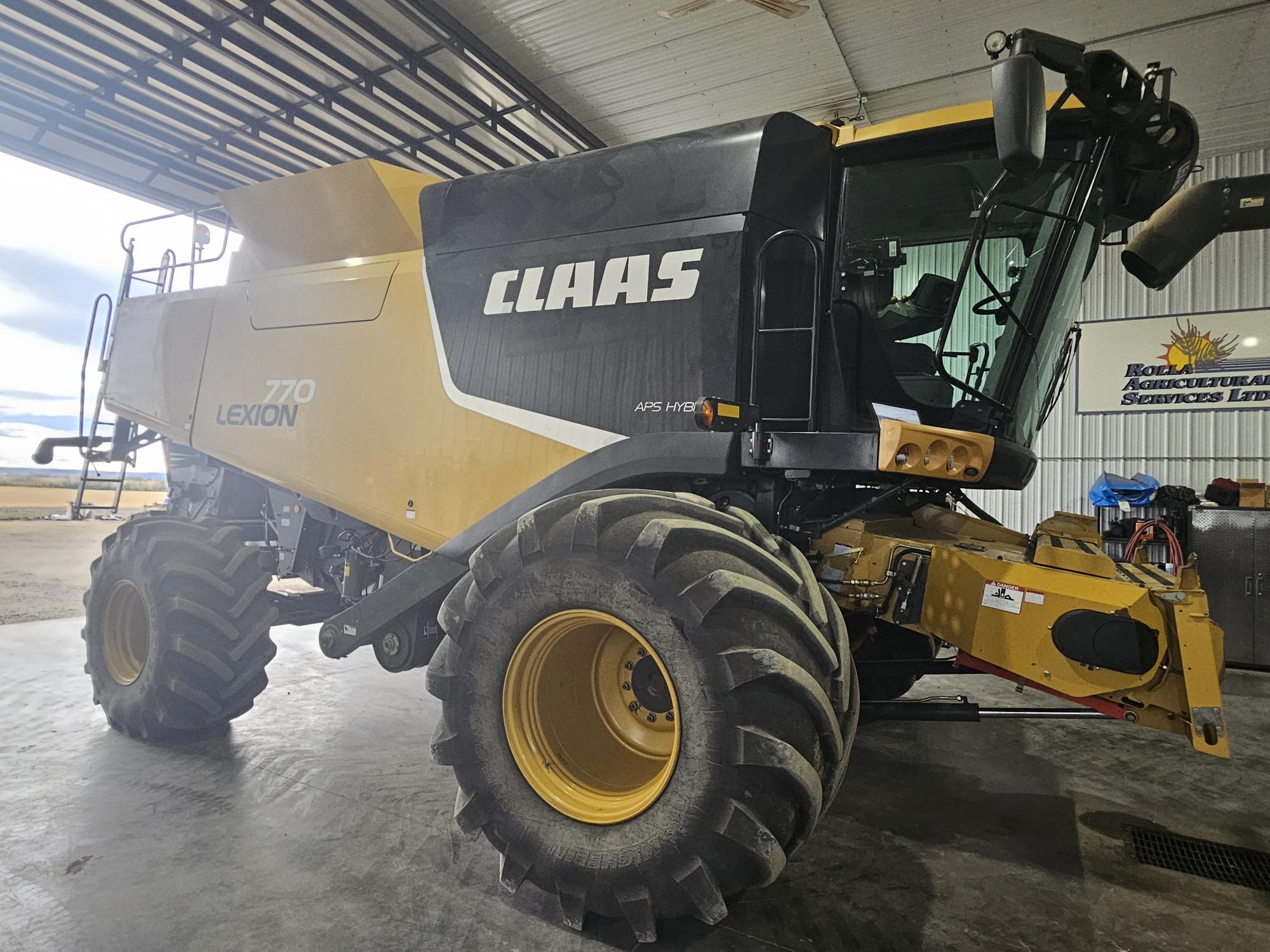 2011 CLAAS 770 Combine