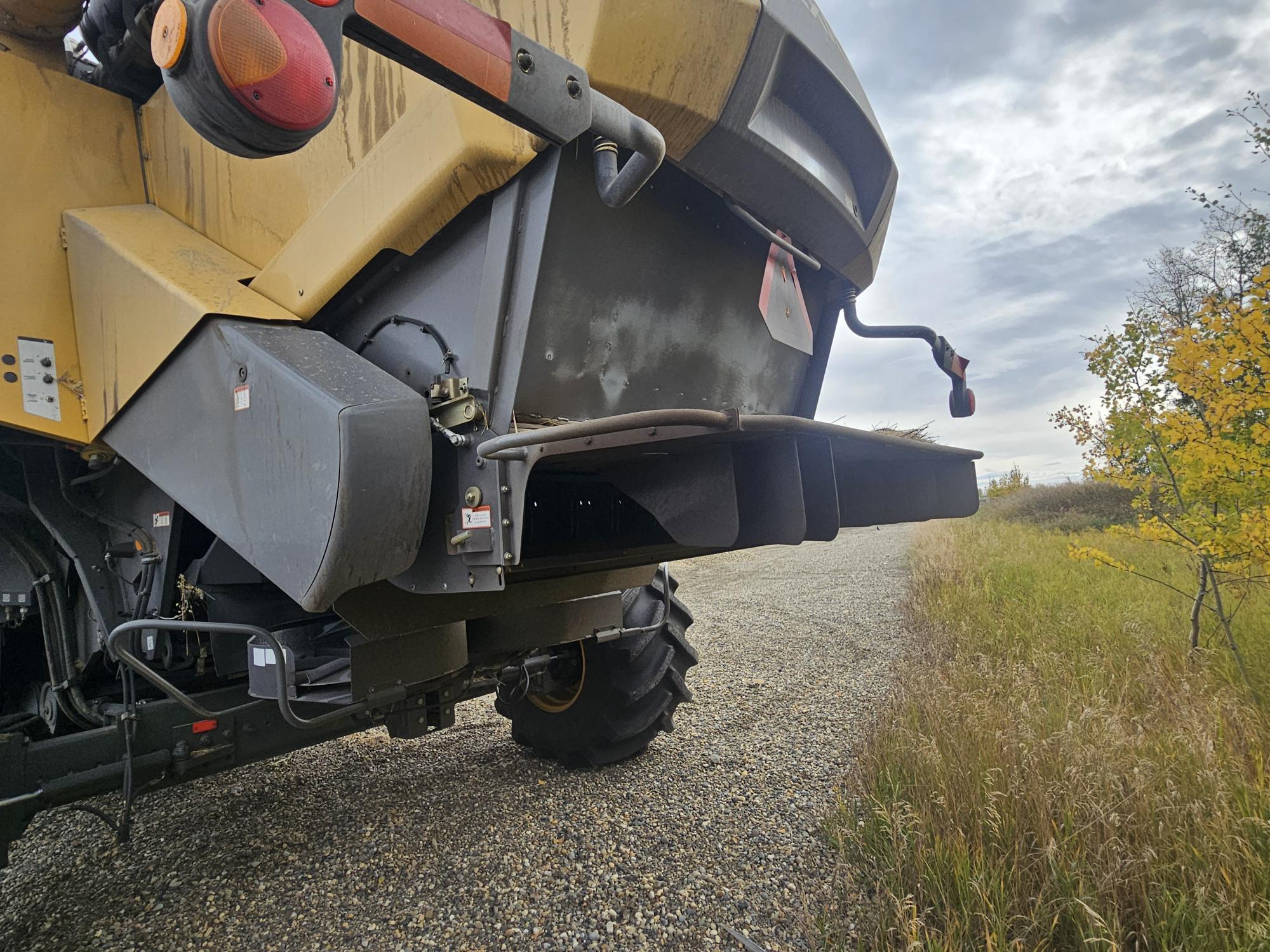 2013 CLAAS 670 Combine