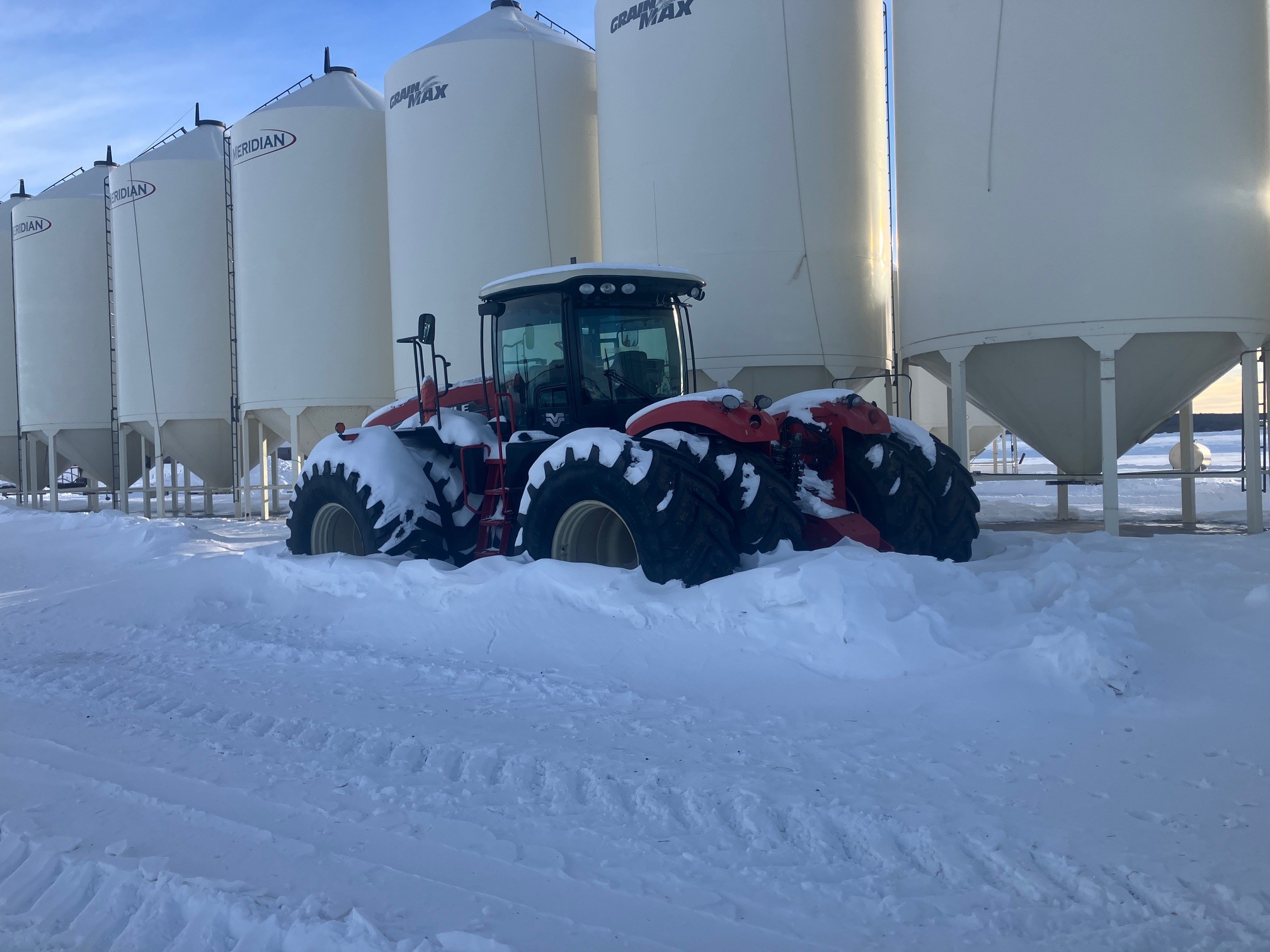 2015 Versatile 550 Tractor