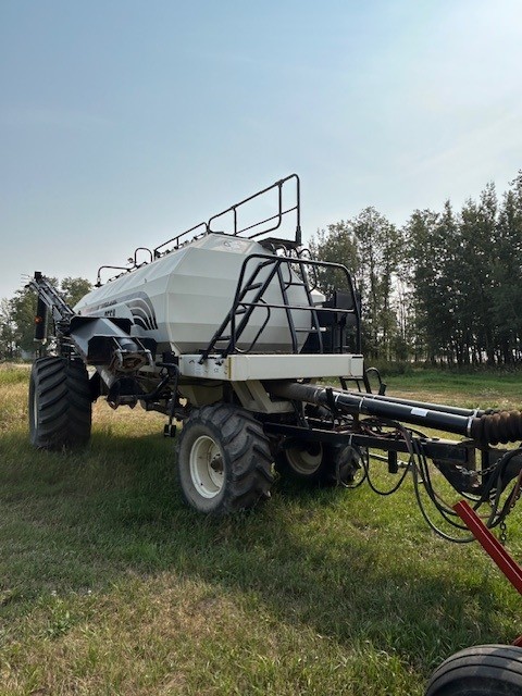 2009 Bourgault 6550 Air Tank/Cart