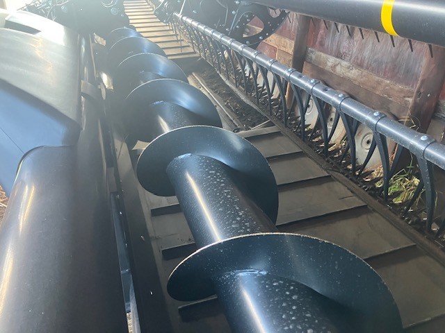 2018 MacDon FD75-40 Header Combine